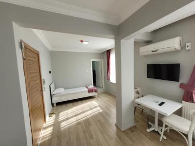 Gold In Hotel