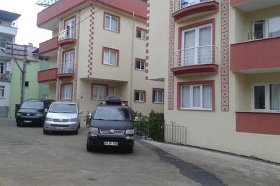 Menekşe Apart