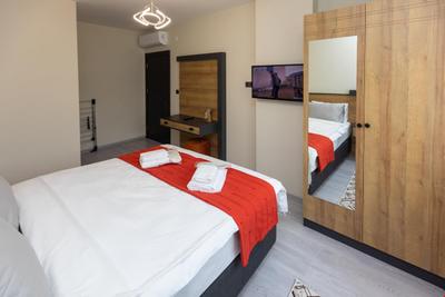 Moonlight Suite Hotel