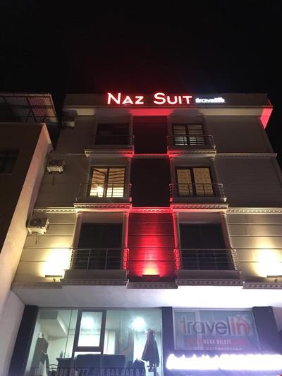 Naz Suit