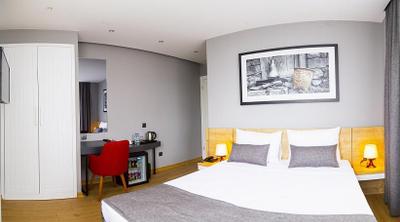 Uzer Otel