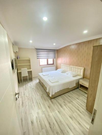 Özlü Apart