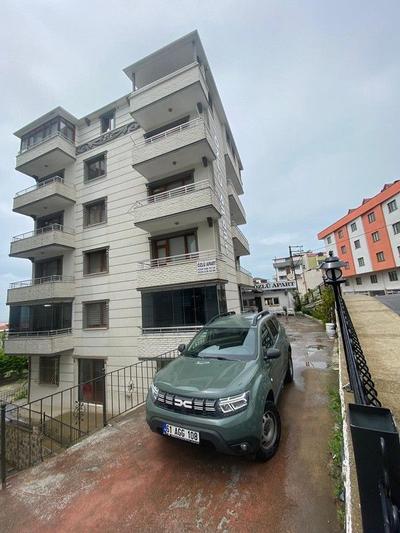 Özlü Apart