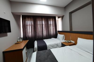 Raindrop Hotel
