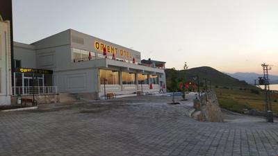 Van Orient Hotel