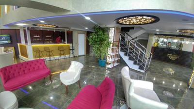 Crystall Hotel