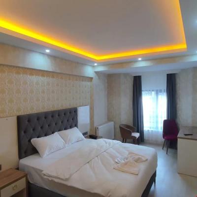 Pera White Hotel