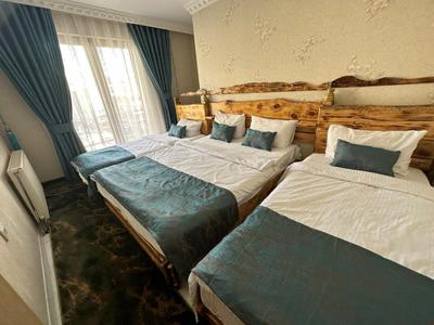 Real Suit Hotel