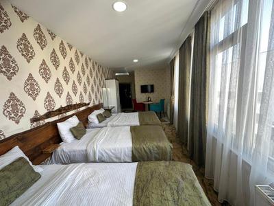 Real Suit Hotel