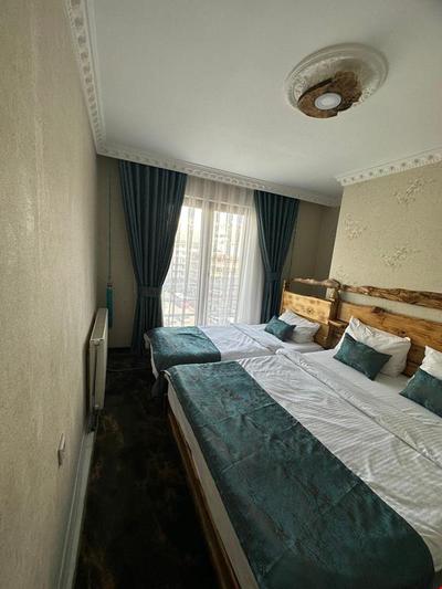Real Suit Hotel