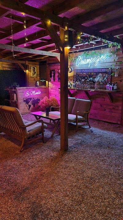 El Mundo Bungalove