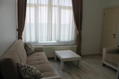 Kırmızı Otel