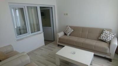 Kırmızı Otel