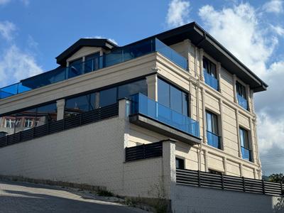 Black Diamond House