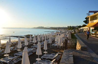 Elis Beach Hotel