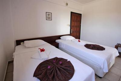 Sun & Sea Beach Hotel
