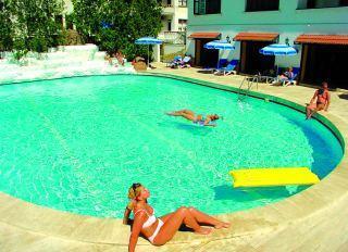 Boulevard Hotel