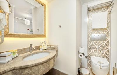 Adin Beach Hotel