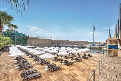 Adin Beach Hotel
