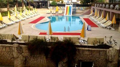 Royal Ideal Beach Hotel