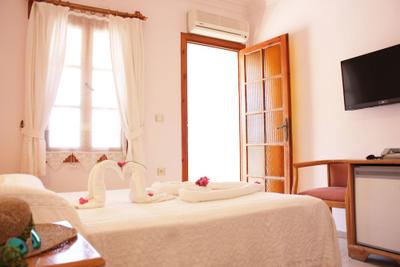 Toloman Hotel