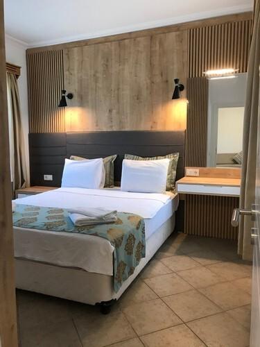 Kivanc Hotel