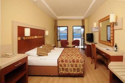 Green Beach Resort