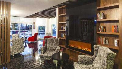 Golda Hotel