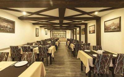 Golda Hotel