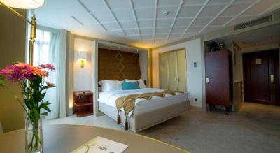 Mega Residence Hotel