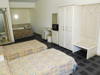 Club Acacia Hotel