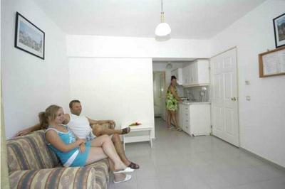 Kurt Apartments