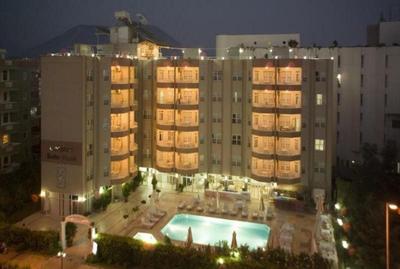 Dolphin Hotel