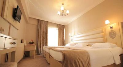 Royce Hotel