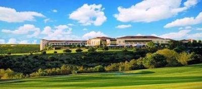 Klassis Golf & Country Club