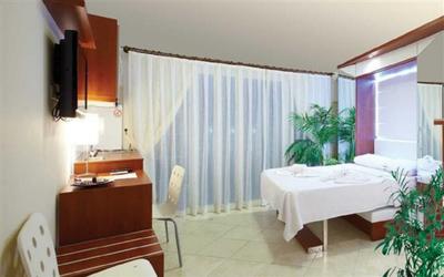 Seahorse Deluxe & Residences