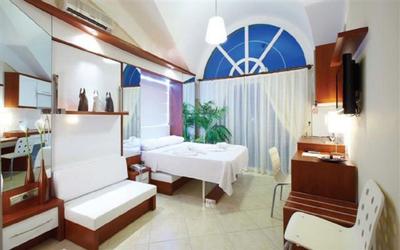 Seahorse Deluxe & Residences