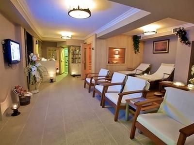 Arden Park Hotel