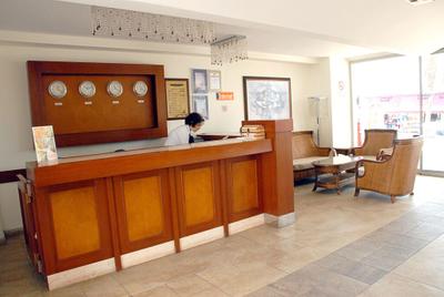 Queen Residence By Important Group Travel