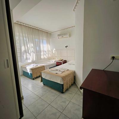 Eras Hotel
