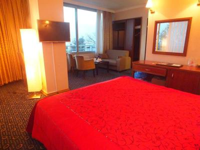 Emexotel
