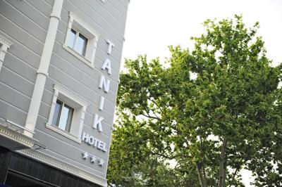 Tanık Otel