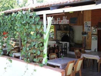 Rose Pension
