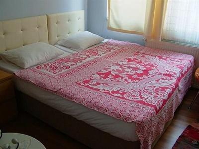 Vica Guest House