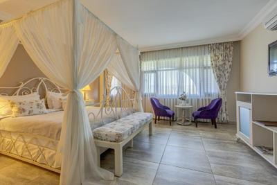 Greenline Guesthouse