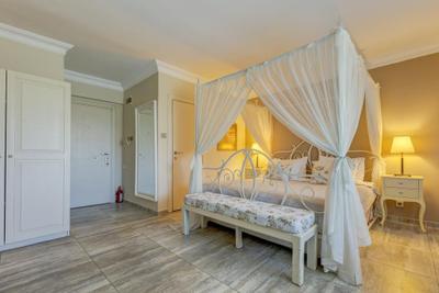 Greenline Guesthouse