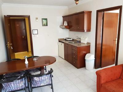 Uysal Apart