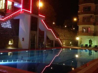 Golden Life Apartments