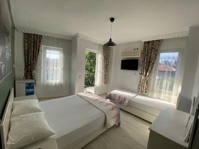 GreenWay Hotel