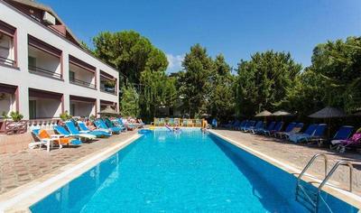 Emre Studios and Apartments